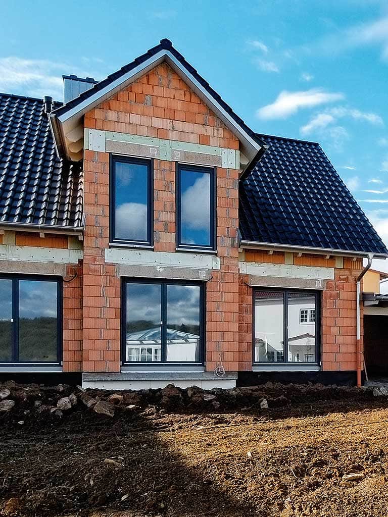 Jak przygotować się do budowy domu murowanego?