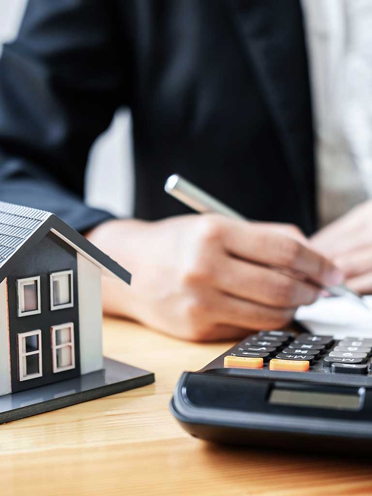 Koszt kredytu hipotecznego w 2025 – od czego zależy i jak go obniżyć?