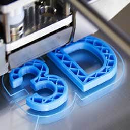 Jak działa drukarka 3D? Technologie FDM i SLA