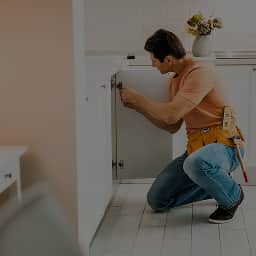 Płyta indukcyjna w bloku – ograniczenia, zabezpieczenia i wymagane zgody