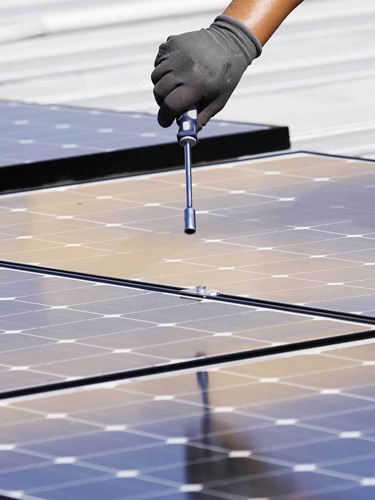 Jak połączyć panele fotowoltaiczne?