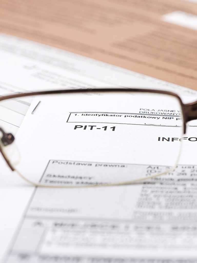 PIT 11 – jak i do kiedy rozliczyć PIT-11?