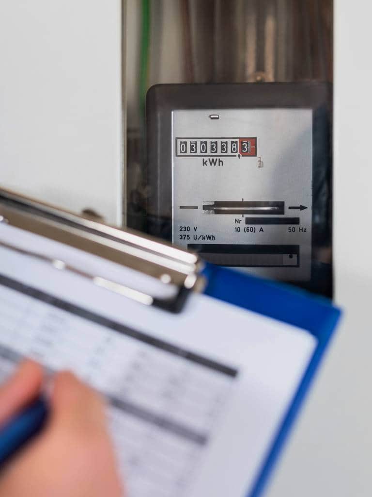 Jak odczytać licznik prądu w 2025 roku – praktyczny poradnik