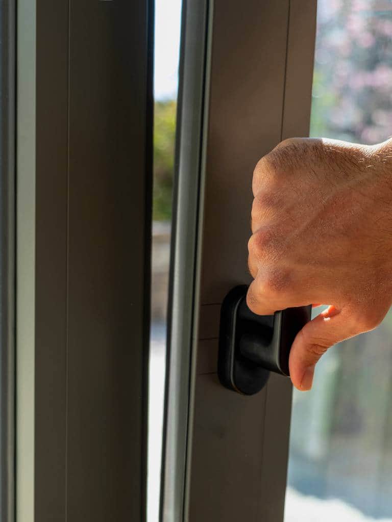 Okna aluminiowe – ceny, wady i zalety, opinie