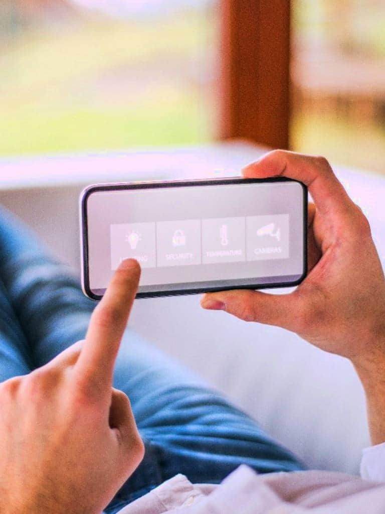 Inwestujemy w rozwiązania smart home bo cenimy sobie komfort – raport o budowie domów