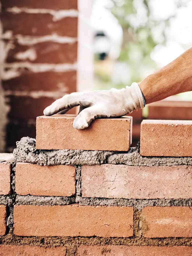 Murowanie ścian działowych –  zasady. Dobór materiałów i ich cena