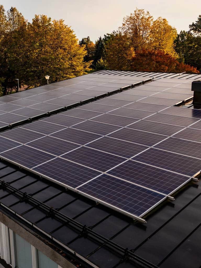 Tylko 16% właścicieli fotowoltaiki magazynuje nadwyżki energii – raport