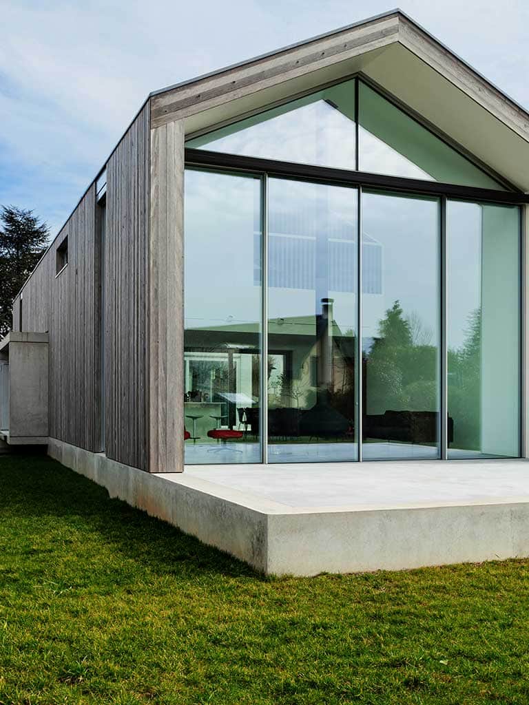 Projekt domu stodoła – czy to się opłaca w 2025? Koszty i wskazówki