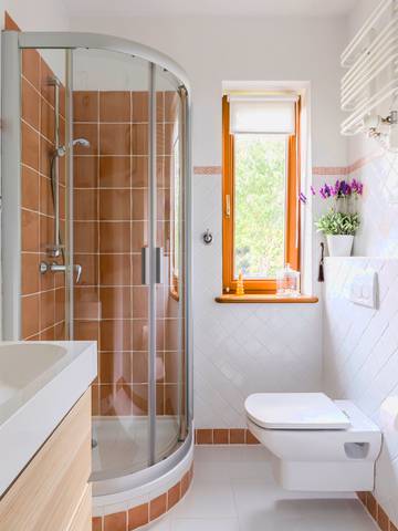 Mała łazienka z prysznicem – 10 pomysłów i inspiracji