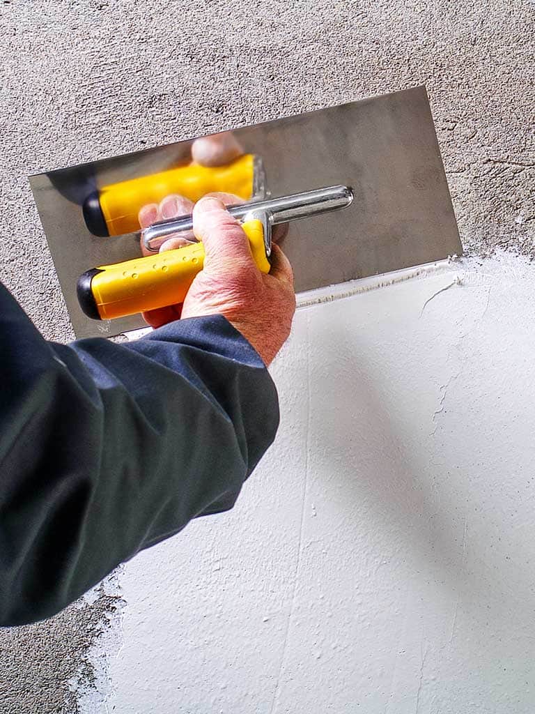 Tynk żywiczny (zewnętrzny i wewnętrzny) – kolory, cena, wydajność