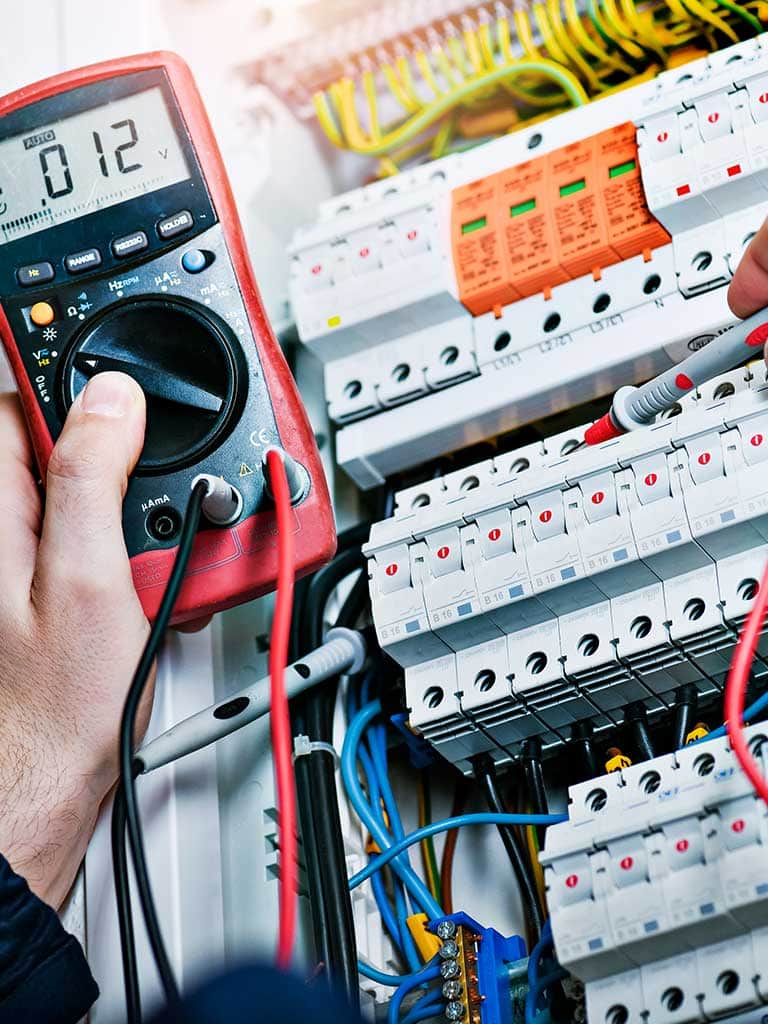 Uprawnienia SEP – co to jest i jak je zdobyć? [G1/G2/G3, E/D]