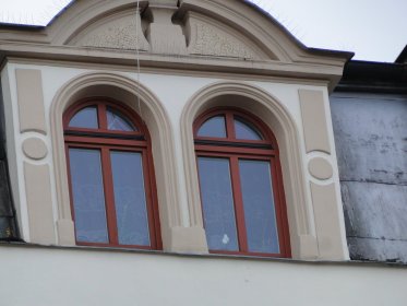 Okna pcv, drewniane, alumininiowe