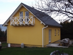 dom drewniany, całoroczny, konstrukcja szkieletowa