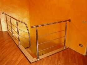 Wykonanie i montaż balustrady ze stali nierdzewnej