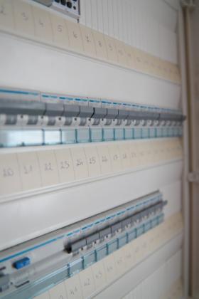 Instalacje elektryczne, elektryk Jelenia Góra, Szklarska Poręba, Świeradów Zdrój Instalacje elektryczne, elektryk Jelenia Góra, Szklarska Poręba, Świeradów Zdrój