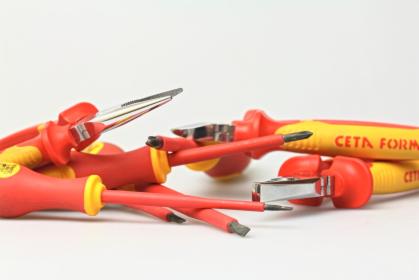 Usuwanie awarii, elektryk Jelenia Góra, Szklarska Poręba, Karpacz, Świeradów Zdrój, Piechowice Usuwanie awarii, elektryk Jelenia Góra, Szklarska Poręba, Karpacz, Świeradów Zdrój, Piechowice