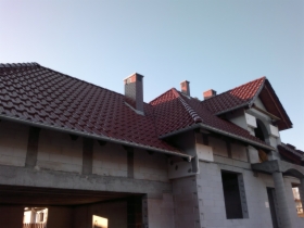 Krycie dachu dachowka ceramiczna