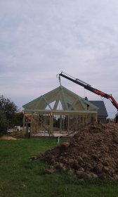 kompleksowe wykonawstwo więźba dachowych tradycyjnych oraz wiązarów