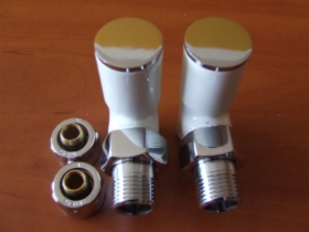 Zawory grzejnikowe kątowe 1/2