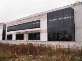 Okna i drzwi pasywne do domów i biur - produkcja transport montaż