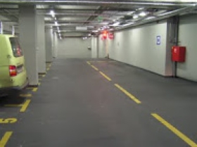 Podłogi przemysłowe, rampy załadunkowe, parkingi