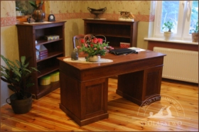 Biurko i dwie szafki