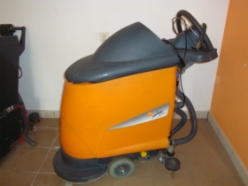 Szorowarka Taski 1250e Maszyna Czyszcząca Automat Myjący Posadzki