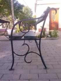 Ręcznie kute ławki oraz stoły