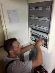 INSTALACJE ELEKTRYCZNE