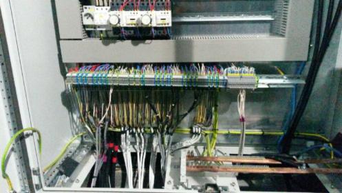 Montaż rozdzielni elektrycznej.