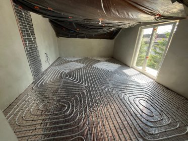 wykonanie ogrzewania podłogowego