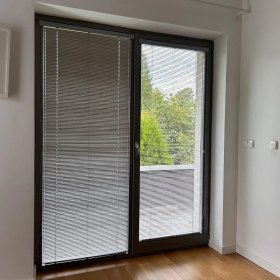 Żaluzje aluminiowe wewnętrzne montaż na remie okna lub ściana sufit 16mm 25mm 50mm