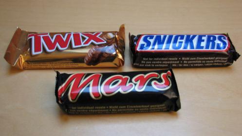 Mars , Snickers , Twix , Kinder Bueno