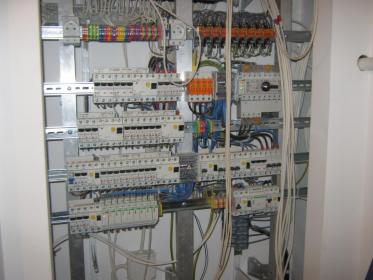 Instalacje elektryczne