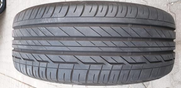 Sprzedam 4x Bridgestone Turanza T001 225/45R19 92W 2017r, 7.1mm