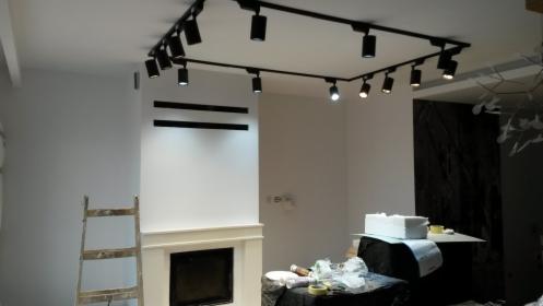 Montaż oświetlenia