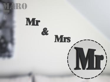 Mr & Mrs, napis na ścianę, litery, czarne, grube, MDF