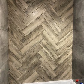 Remonty łazienek , klejenie płytek