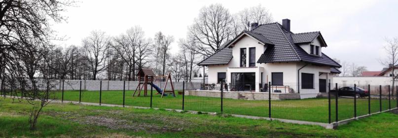 OGRODZENIE PANELOWE 1530x4 ocynk+kolor RAL oczko5x20 +Montaż + Podmurówka