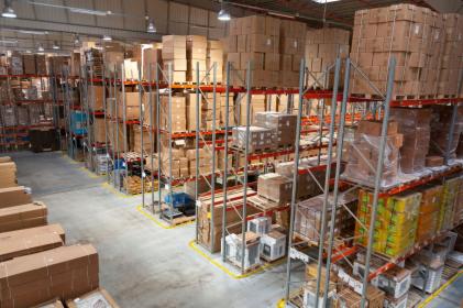 Przechowywanie towaru na paletach euro