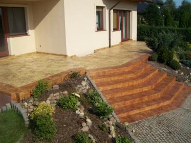 Tarasy, schody, ścieżki w tech Artbeton/Pressbeton - imitacje kamienne i drewniane
