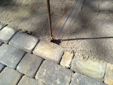 Podsypka betonowa pod kostke stabilizacja beton B półsuchy WARSZAWA i okolice