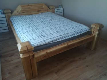 Łóżko drewniane do sypialni 160x200cm solidne i stylowe
