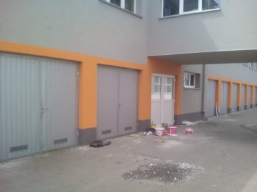 Brama garażowa dwuskrzydłowa na wymiar