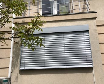 Żaluzje fasadowe zewnętrzne z montażem i silnikiem w standardzie. Śląsk i Podbeskidzie.