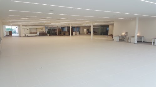 Remonty i wykończenia lokali usługowych.