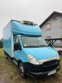 Transport towarów oraz przewóz osób