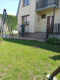 Mycia dachów, elewacji, kostki brukowej, czyszczenie rynien