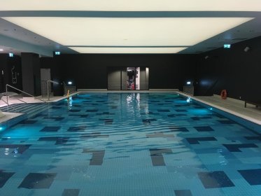 Nauka pływania dla dzieci i dorosłych