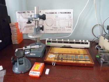 WZORCOWANIE SUWMIARKI MIKROMETRU CZUJNIKA SPRAWDZIANÓW